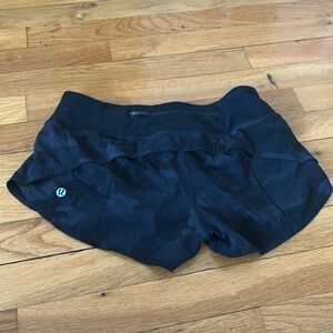Black and grey camo Lululemon shorts size 4